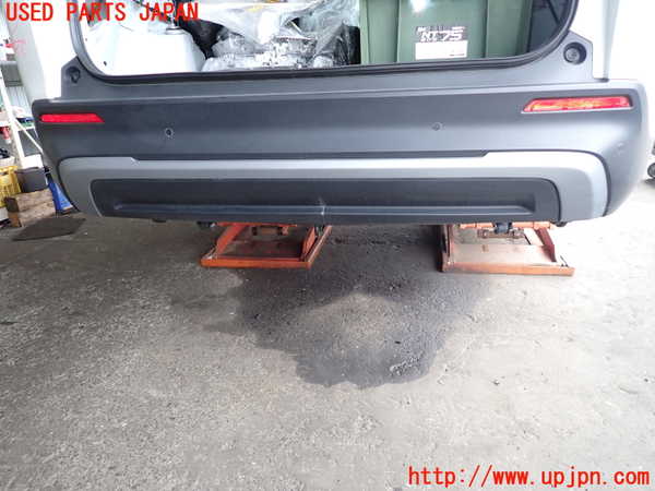 2UPJ-9238031610]WR-V(DG5)リアバンパー 中古_2