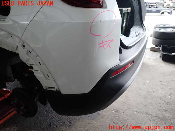 2UPJ-9238031610]WR-V(DG5)リアバンパー 中古_3