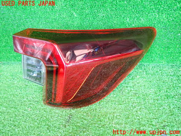2UPJ-9238031530]WR-V(DG5)右テールランプ 中古_2