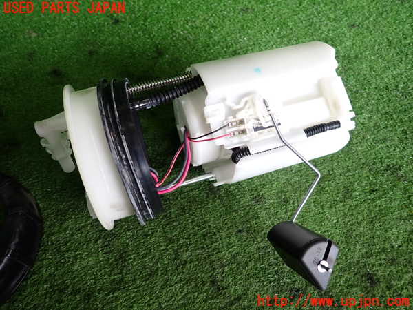 2UPJ-9238032510]WR-V(DG5)燃料ポンプ 中古_2