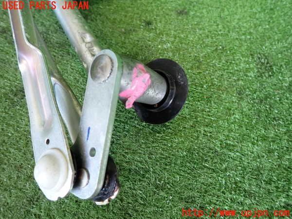 2UPJ-9238036770]WR-V(DG5)フロントワイパーモーター (ジャンク品) 中古_3