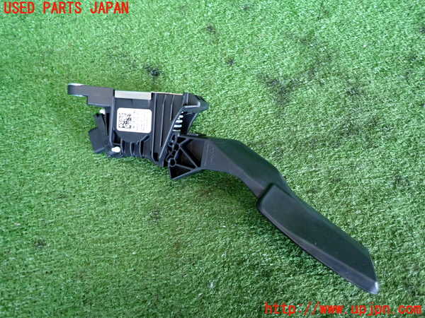 2UPJ-9238036381]WR-V(DG5)センサー1 (アクセルペダル) 中古_2