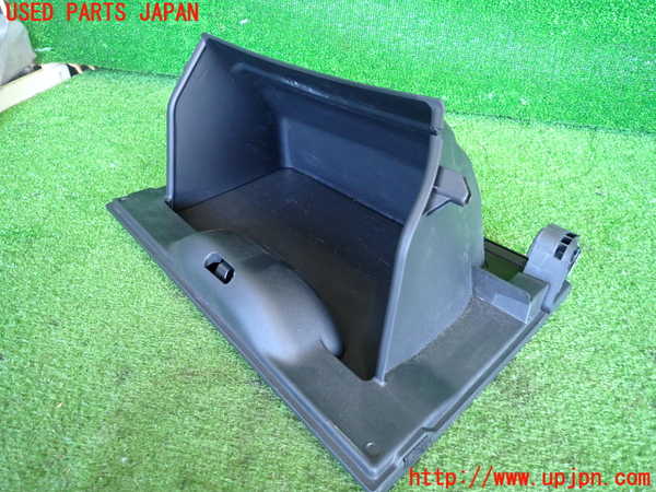 2UPJ-9238037516]WR-V(DG5)グローブボックス1 中古_2