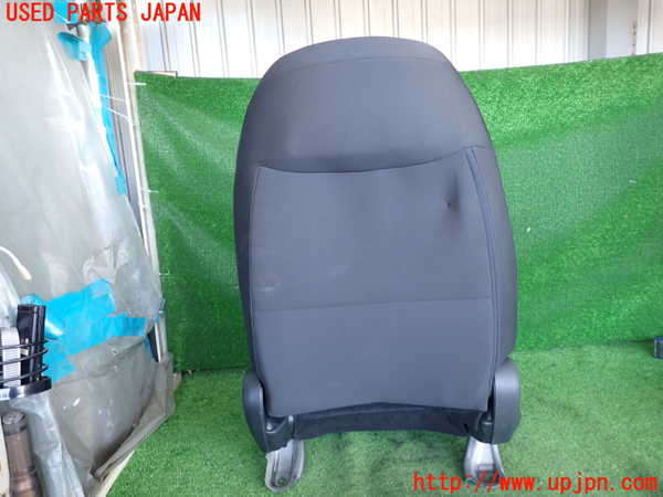 2UPJ-9238037035]WR-V(DG5)運転席シート 中古_4