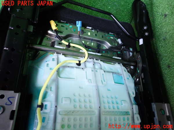 2UPJ-9238037035]WR-V(DG5)運転席シート 中古_5