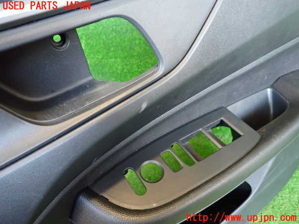 2UPJ-9238031234]WR-V(DG5)右前ドア内張り 中古_3