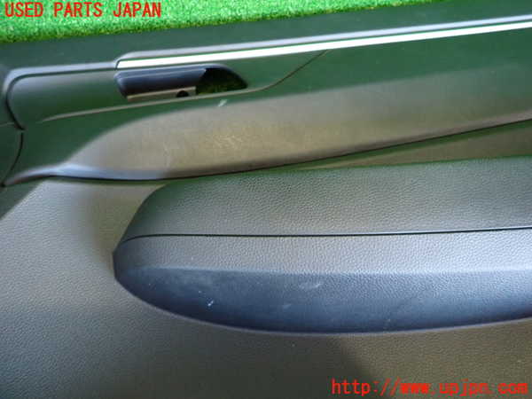 2UPJ-9238031234]WR-V(DG5)右前ドア内張り 中古_4