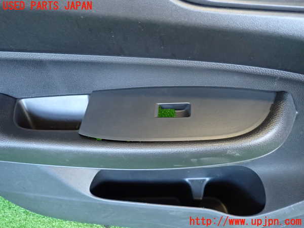 2UPJ-9238031264]WR-V(DG5)左前ドア内張り 中古_4