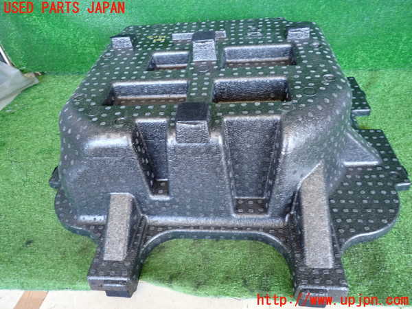 2UPJ-9238037771]WR-V(DG5)ラゲッジトレイ1 中古_2