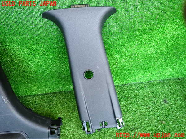 2UPJ-9238037670]WR-V(DG5)左センターピラートリム 中古_2