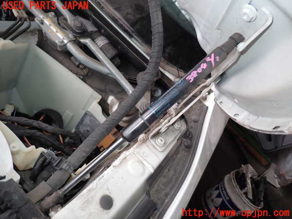 2UPJ-9238041068]BMW 525i(NU25)ボンネットダンパー 中古 (E60)_2