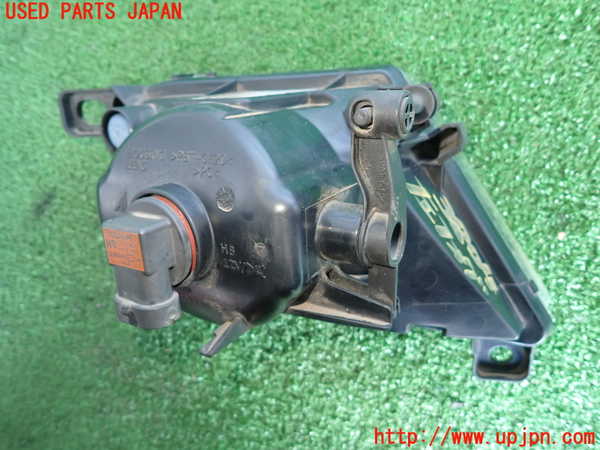 2UPJ-9238041182]BMW 525i(NU25)左フォグ 中古 (E60)_2