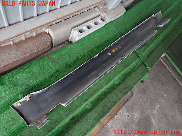 2UPJ-9238041392]BMW 525i(NU25)左サイドステップ 中古 (E60)_4