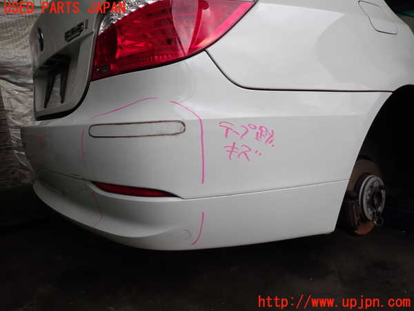 2UPJ-9238041610]BMW 525i(NU25)リアバンパー 中古 (E60)_2