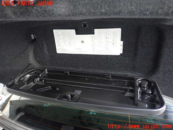 2UPJ-9238041500]BMW 525i(NU25)トランク 中古 (E60)_4