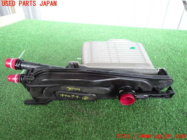 2UPJ-9238042482]BMW 525i(NU25)オイルクーラー2 中古 (E60)_2