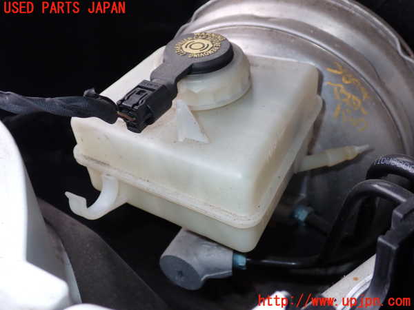 2UPJ-9238044050]BMW 525i(NU25)ブレーキマスターシリンダー 中古 (E60)_2