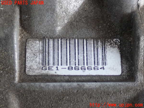 2UPJ-9238046025]BMW 525i(NU25)エアコンコンプレッサー 中古 (E60)_4