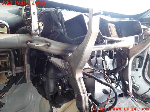 2UPJ-9238046081]BMW 525i(NU25)エバポレーター1 中古 (E60)_2