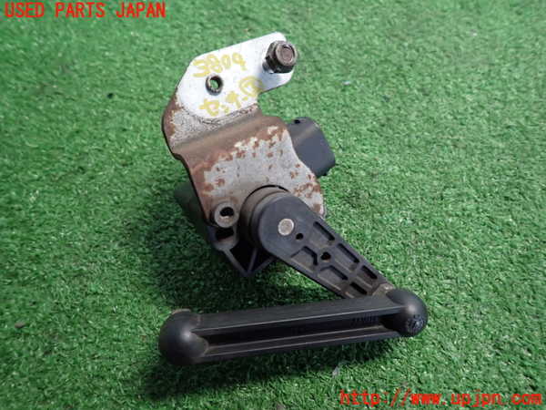 2UPJ-9238046383]BMW 525i(NU25)センサー3 中古 (E60)_2