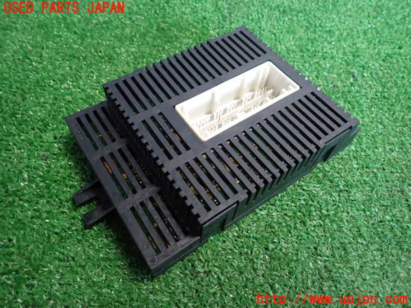 2UPJ-9238046146]BMW 525i(NU25)コンピューター1 中古 (E60)_2