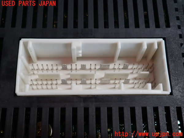 2UPJ-9238046146]BMW 525i(NU25)コンピューター1 中古 (E60)_4