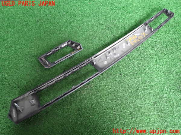 2UPJ-9238047691]BMW 525i(NU25)内装トリム類1 (ジャンク品) 中古 (E60)_2