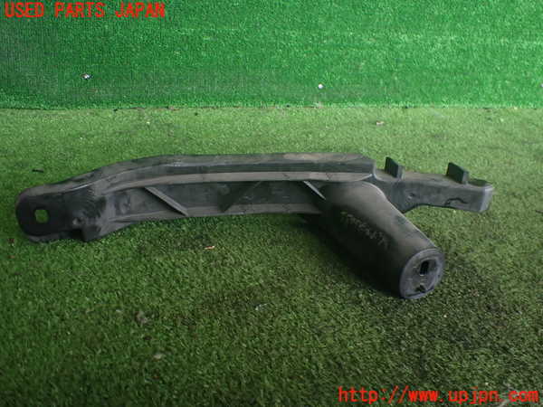 2UPJ-9238051140]VW ゴルフ GTI(1KAXX)右ヘッドライトリム 中古_2