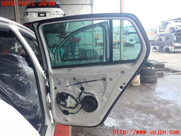 2UPJ-9238051290]VW ゴルフ GTI(1KAXX)右後ドア 中古 SAINT-GOBAIN SEKURIT 43R-001108_4