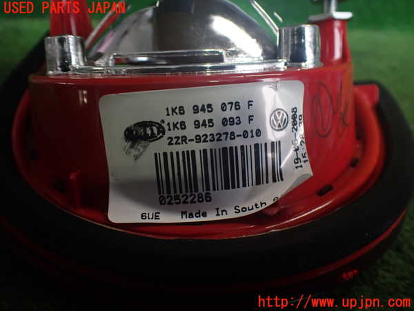 2UPJ-9238051552]VW ゴルフ GTI(1KAXX)左リアフィニッシャー 中古_3