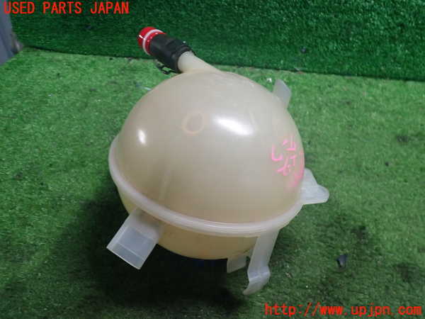 2UPJ-9238052410]VW ゴルフ GTI(1KAXX)ラジエータータンク 中古_2