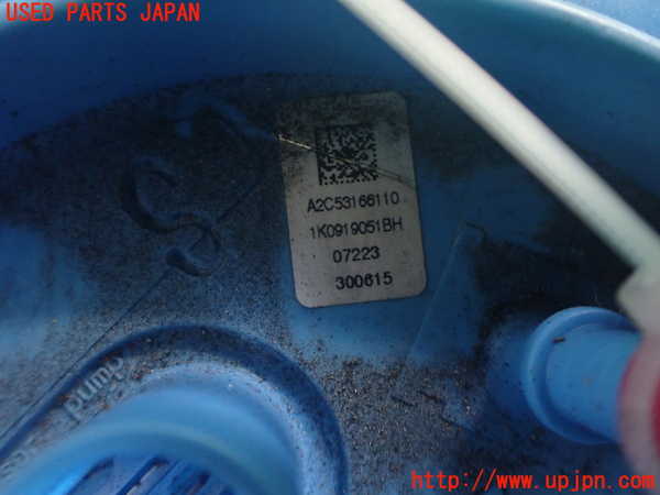 2UPJ-9238052510]VW ゴルフ GTI(1KAXX)燃料ポンプ 中古_3