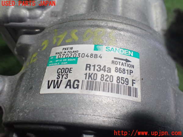 2UPJ-9238056025]VW ゴルフ GTI(1KAXX)エアコンコンプレッサー 中古_3