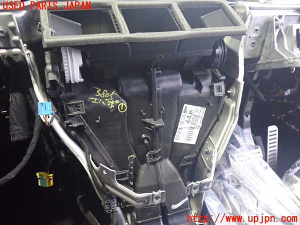 2UPJ-9238056081]VW ゴルフ GTI(1KAXX)エバポレーター1 中古_2