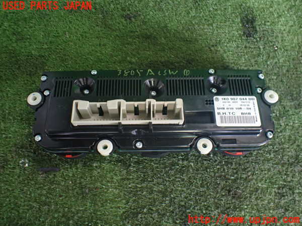 2UPJ-9238056066]VW ゴルフ GTI(1KAXX)エアコンスイッチ1 中古_2