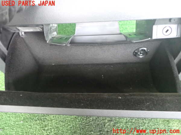 2UPJ-9238057516]VW ゴルフ GTI(1KAXX)グローブボックス1 中古_2