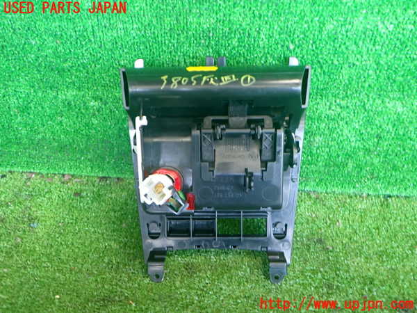 2UPJ-9238057821]VW ゴルフ GTI(1KAXX)灰皿1 中古_2