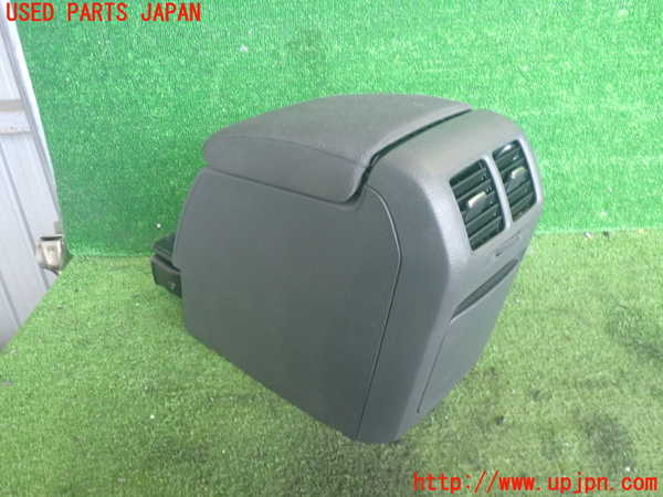 2UPJ-9238057540]VW ゴルフ GTI(1KAXX)センターコンソール 中古_2