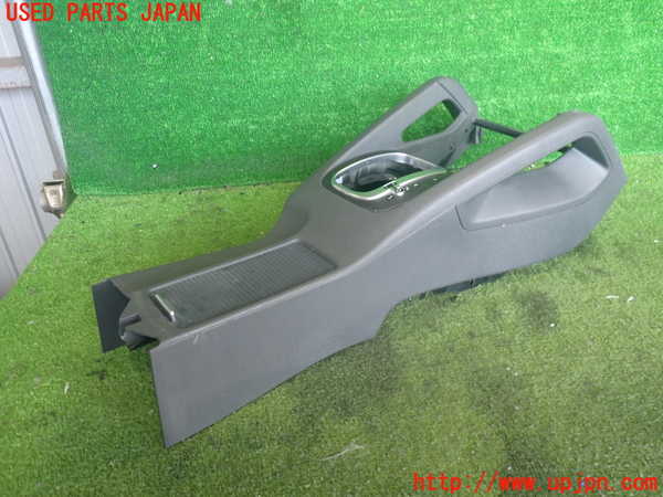 2UPJ-9238057549]VW ゴルフ GTI(1KAXX)コンソール 中古_2