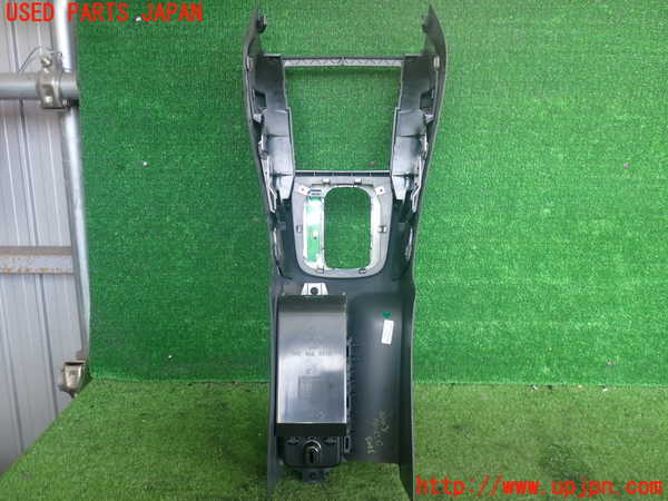 2UPJ-9238057549]VW ゴルフ GTI(1KAXX)コンソール 中古_5