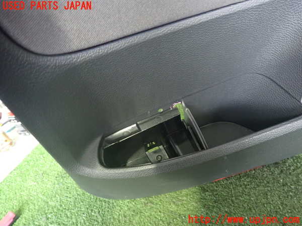 2UPJ-9238051294]VW ゴルフ GTI(1KAXX)右後ドア内張り 中古_2