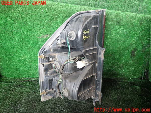 1UPJ-9238061530]パジェロ(V75W)右テールランプ 中古_2
