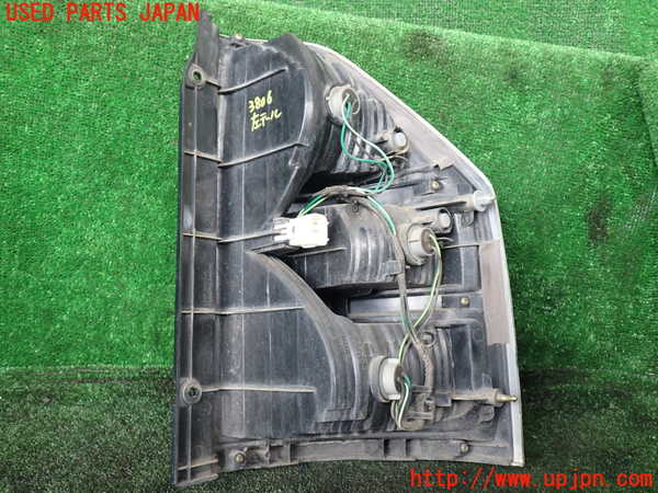 1UPJ-9238061536]パジェロ(V75W)左テールランプ 中古_3