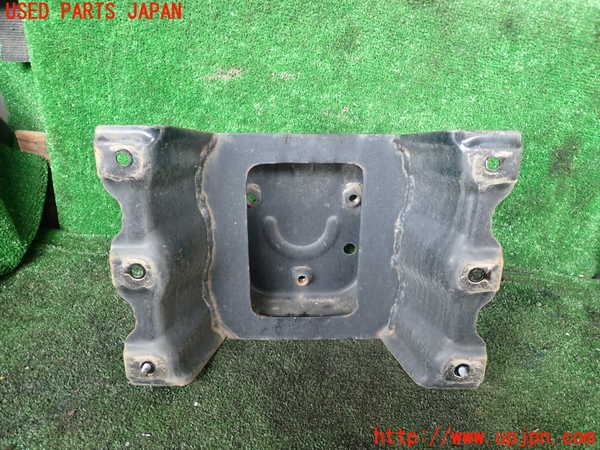 1UPJ-9238061700]パジェロ(V75W)スペアタイヤキャリア 中古_2