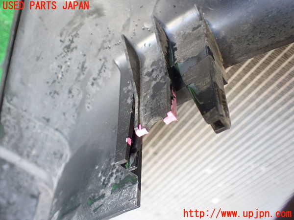 1UPJ-9238062321]パジェロ(V75W)ラジエーター1 中古_3