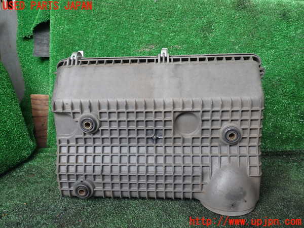 1UPJ-9238062560]パジェロ(V75W)エアクリーナーボックス 中古_4