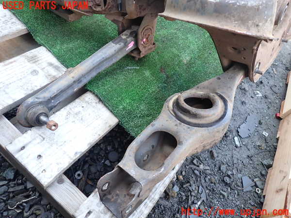 1UPJ-9238065295]パジェロ(V75W)リアメンバー 中古_3