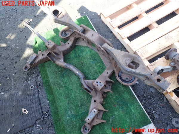 1UPJ-9238065295]パジェロ(V75W)リアメンバー 中古_5