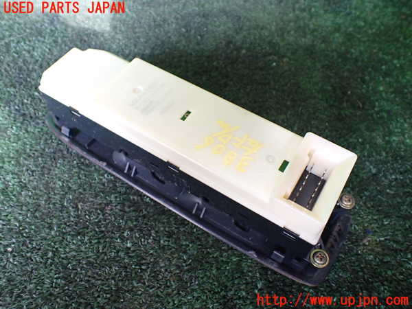 1UPJ-9238066240]パジェロ(V75W)右前パワーウィンドウスイッチ 中古_2