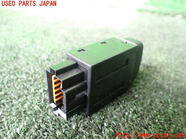 1UPJ-9238066295]パジェロ(V75W)フォグスイッチ 中古_2